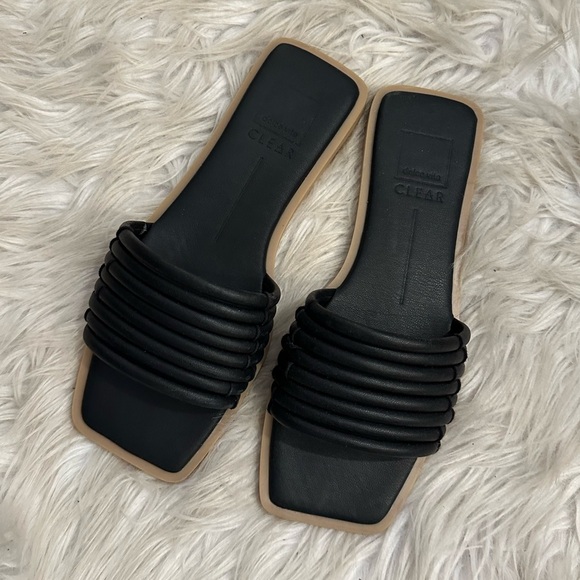 Dolce Vita Black Slide - Picture 2 of 5